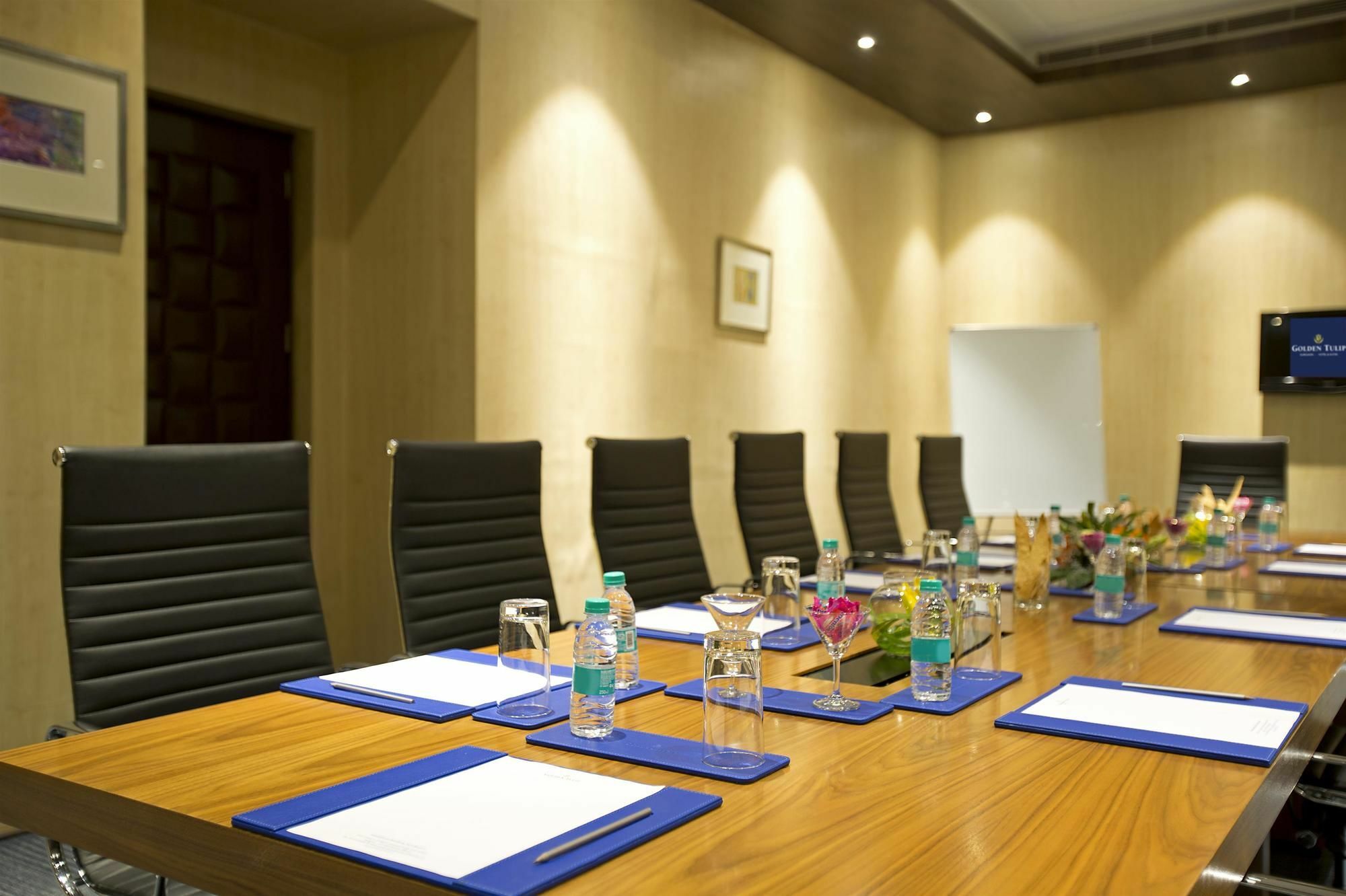 Golden Suites Gurgaon Inde Hotels Luaran gambar
